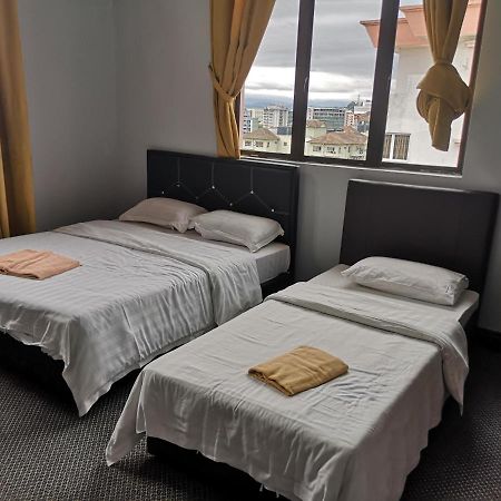 Homestay Marina Court Kota Kinabalu Esterno foto