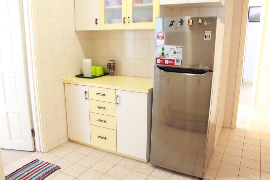 Homestay Marina Court Kota Kinabalu Esterno foto